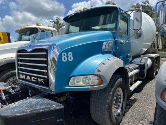 2014 Mack Granite GU813 — photo 8
