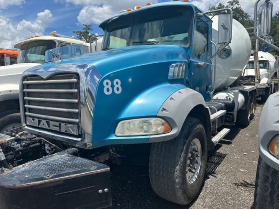2014 Mack Granite GU813 — photo 12