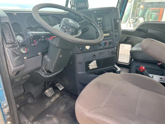 2014 Mack Granite GU813 — photo 13