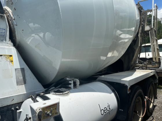 2014 Mack Granite GU813 — photo 16