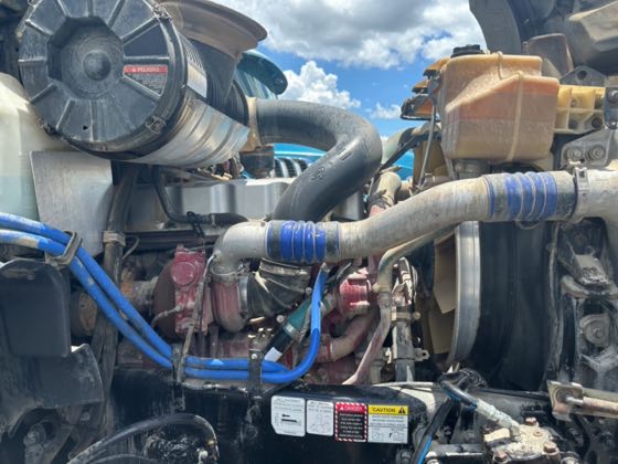 2014 Mack Granite GU813 — photo 2