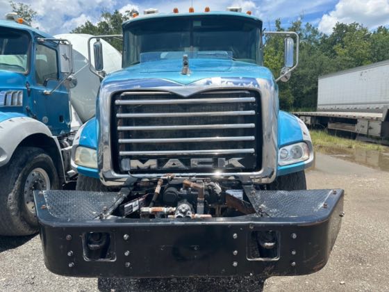 2014 Mack Granite GU813 — photo 4