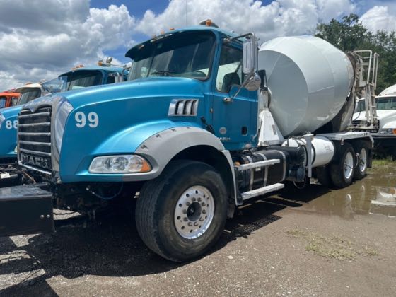 2014 Mack Granite GU813 — photo 6