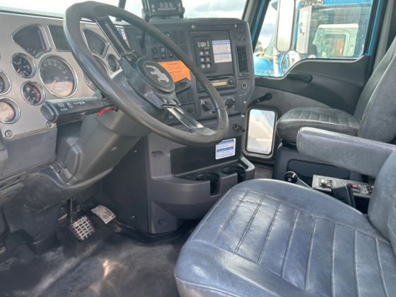 2014 Mack Granite GU813 — photo 12