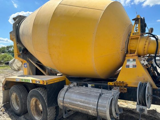 2009 Mack Granite GU813 — photo 11