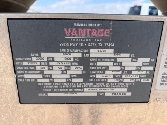 2015 Vantage P42-1000 pneumatic dry bulk cement trailer — photo 11