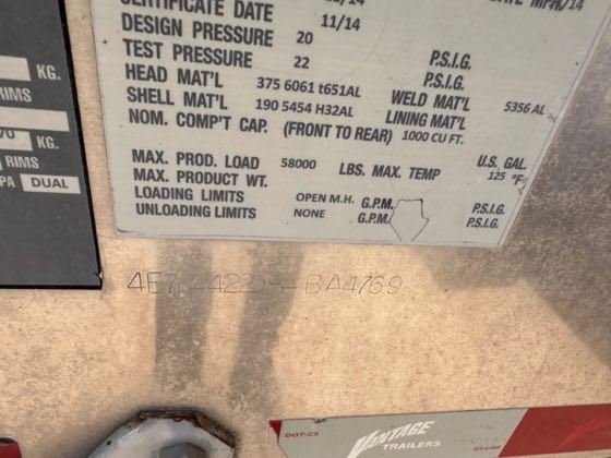 2015 Vantage P42-1000 pneumatic dry bulk cement trailer — photo 13
