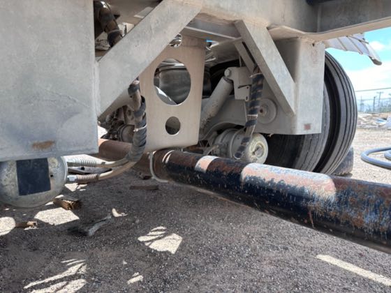 2015 Vantage P42-1000 pneumatic dry bulk cement trailer — photo 33